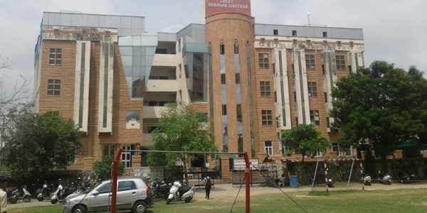 Lucky Institute of Professional Studies